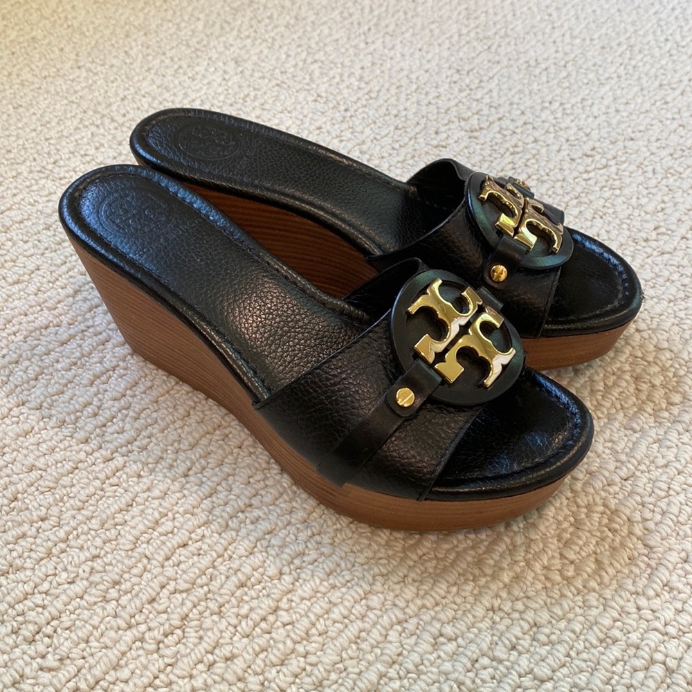 Tory Burch Patti 3 Wedge Black with Gold Size 7